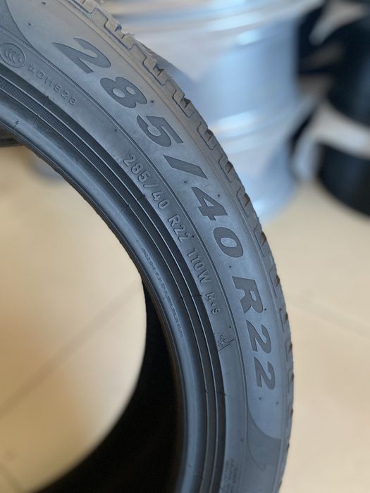 325/35/22 + 285/40/22 Pirelli зимня резина шини колеса автошини