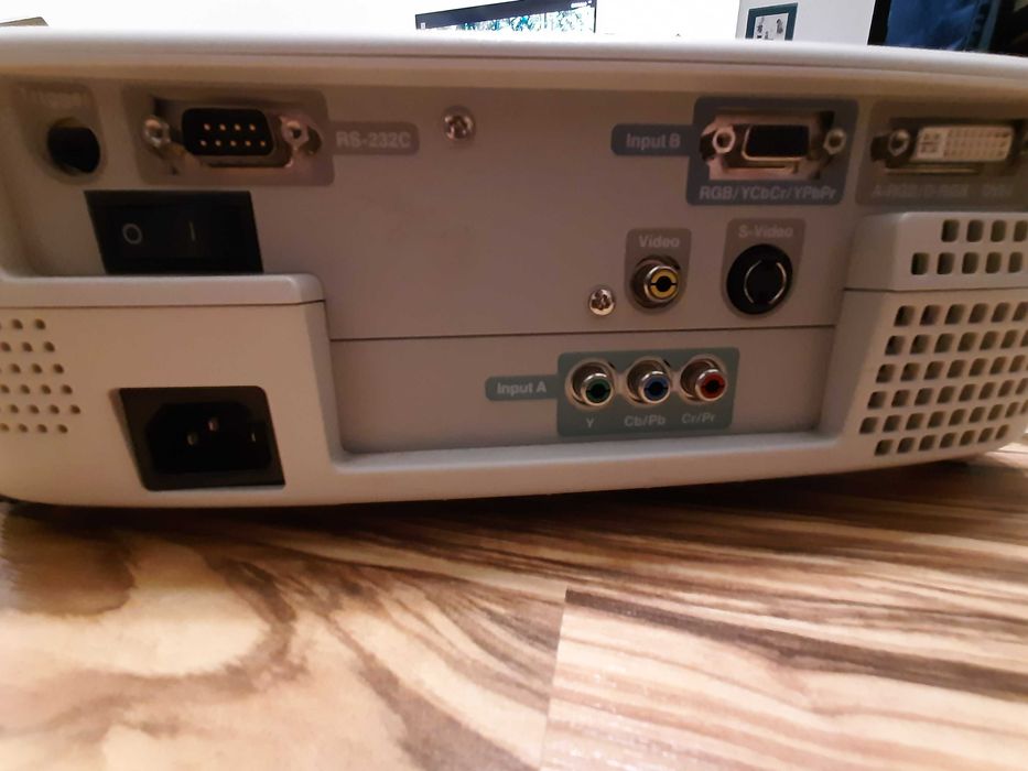 Projektor rzutnik EPSON EMP TW100