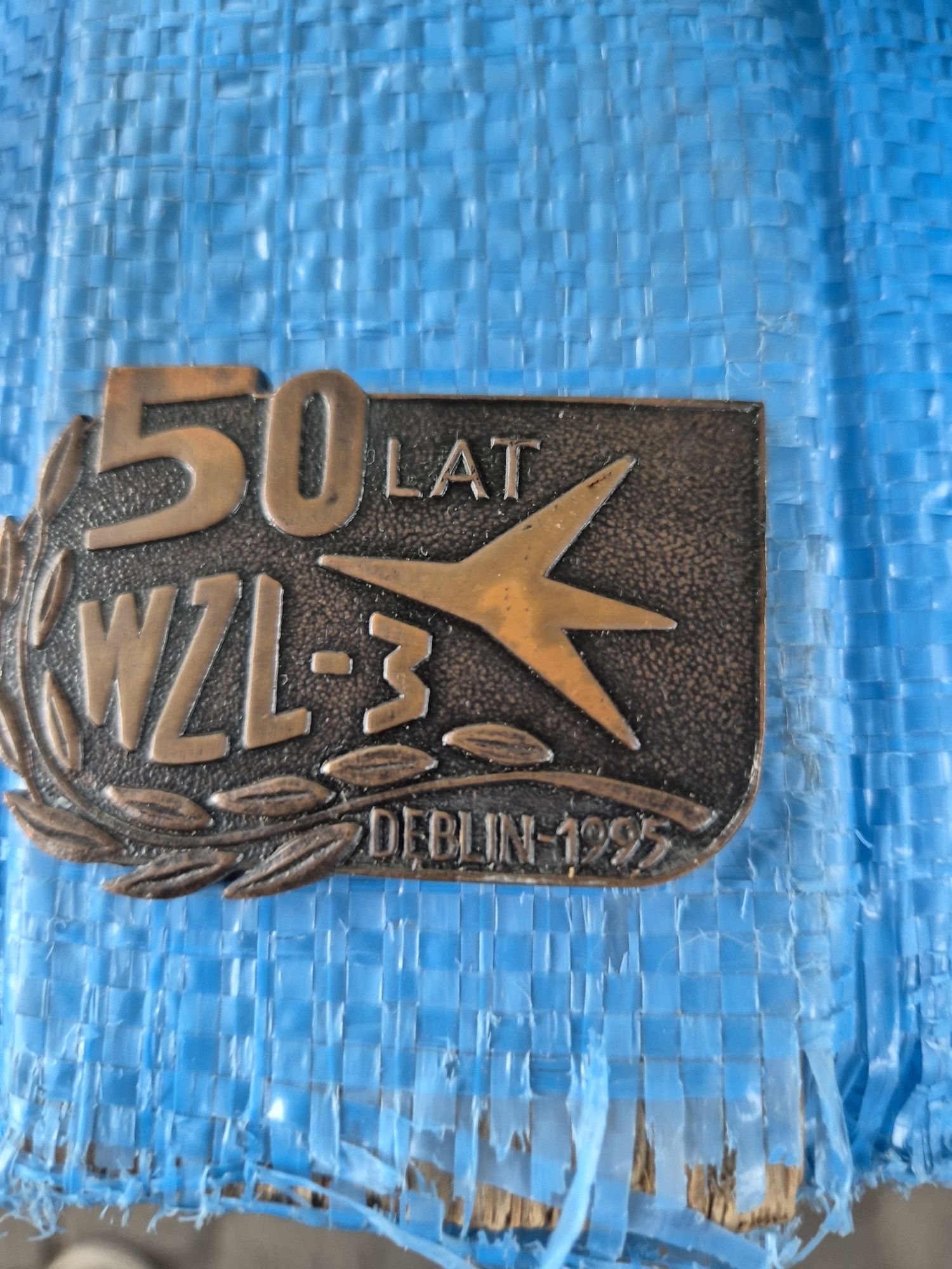Sprzedam medal okolicznościowy.