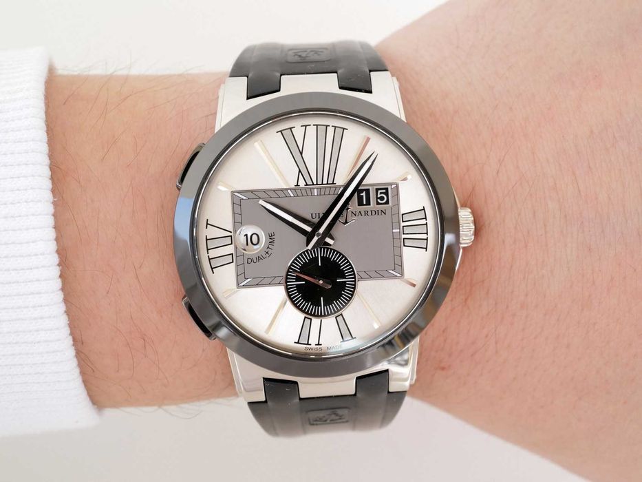 Ulysse Nardin Executive Dual Time Black Rubber Strap Silver Dial 43mm