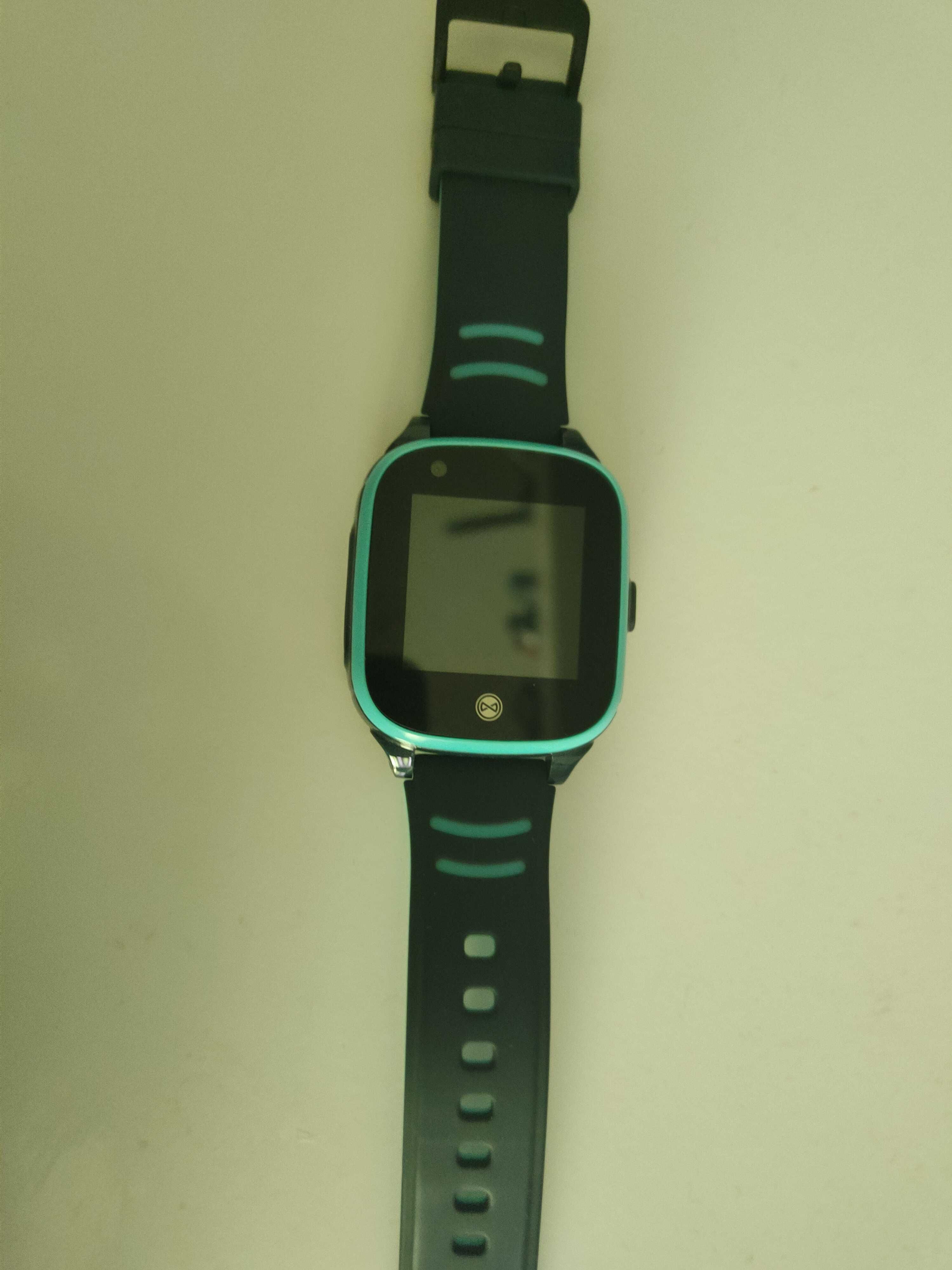 Zegarek Smart watch dla dzieci forever look me!