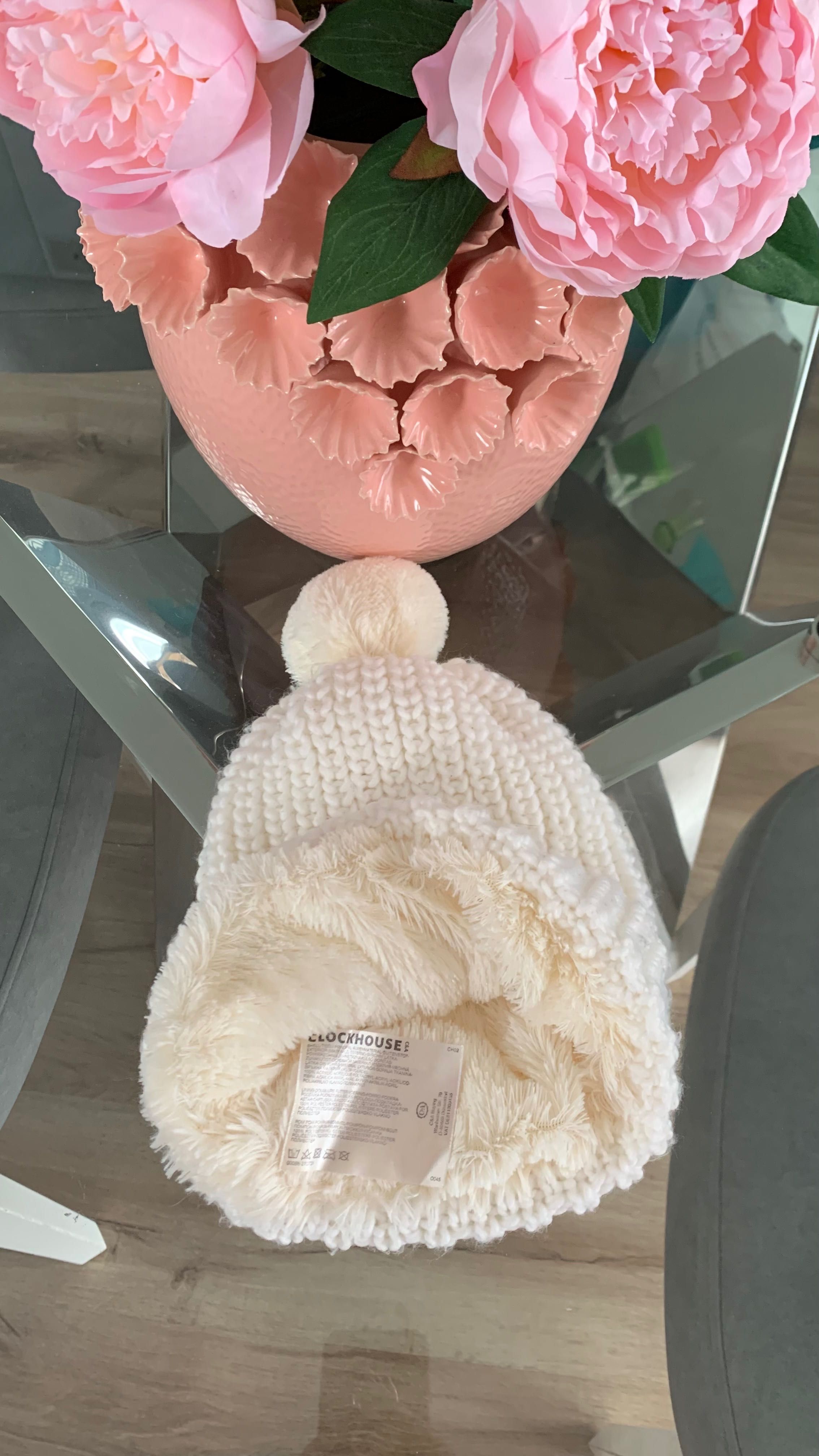 Gorro branco de senhora