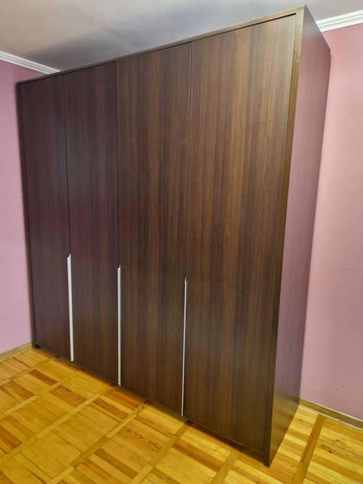 Комплект меблів у спальню