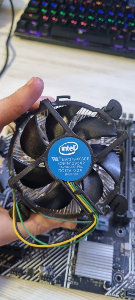 Процесор Intel Core i3-10100F 3.6 GHz / 6 MB