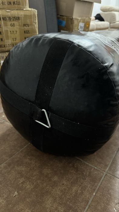 Worek bokserski DBX Bushido Colossus 180 cm / 70 kg – używany, solidny