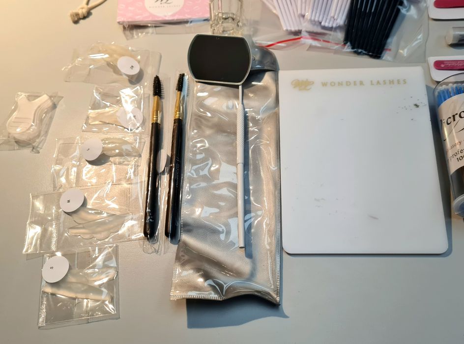 Zestaw akcesoria do stylizacji przedłużania i laminacji rzęs
