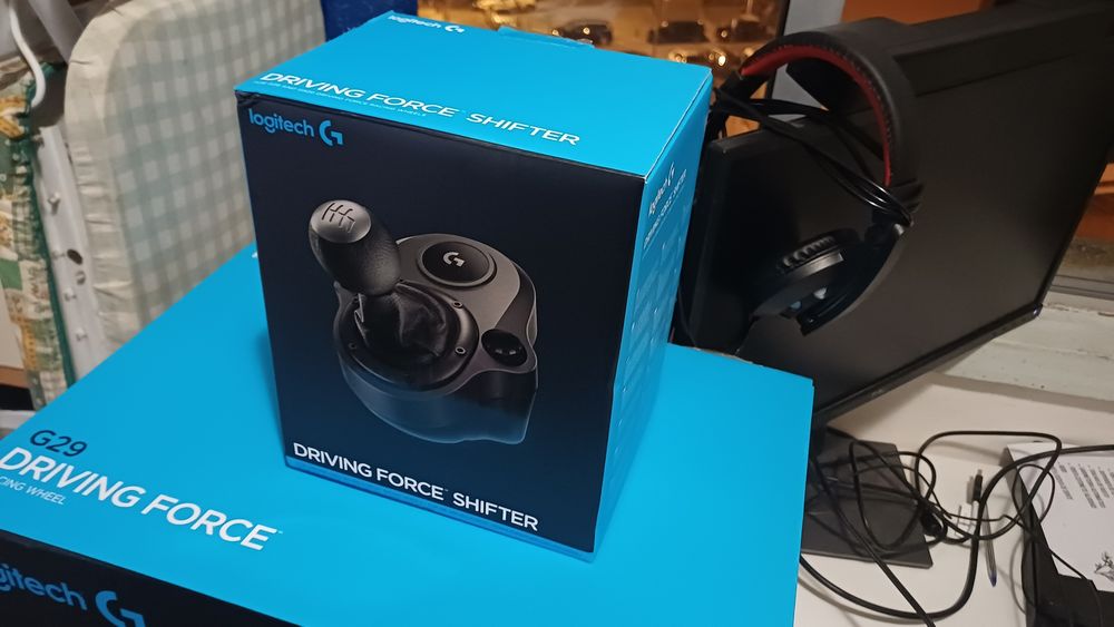 Logitech Volante G29 Driving Force + shifter PC/PS3/PS4