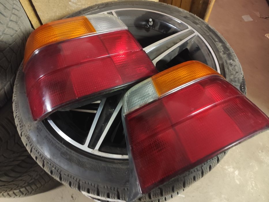 Łapa tył E36 compact P/L orginał BMW kompletna z wkładem W-wa