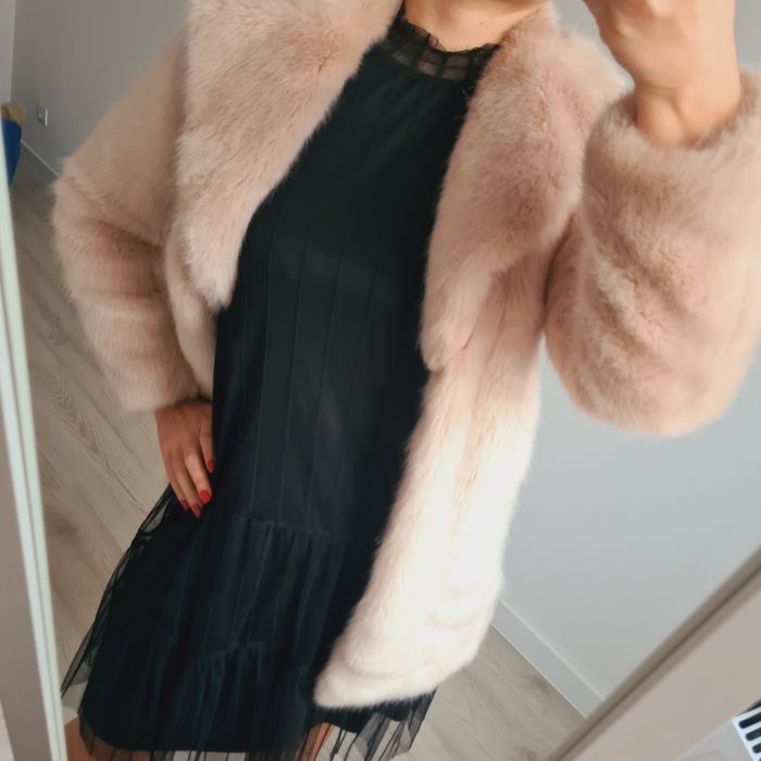 Czarna elegancka sukienka idealna na sylwestra ,nowa od Reserved