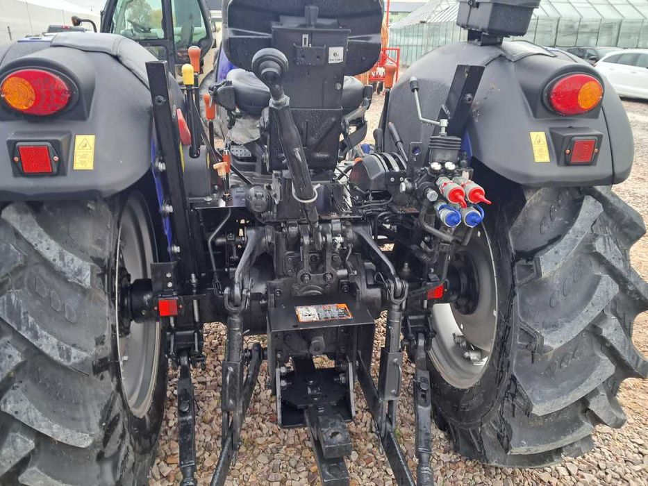 Ciągnik rolniczy FARMTRAC 6050E – 2023 – 37 kW – 4WD