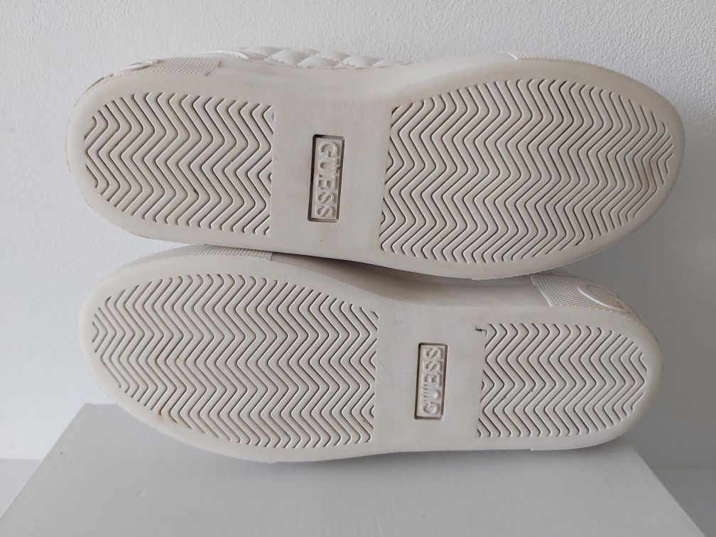 Sneakersy białe GUESS tenisówki 38 pakowane półbuty futerko