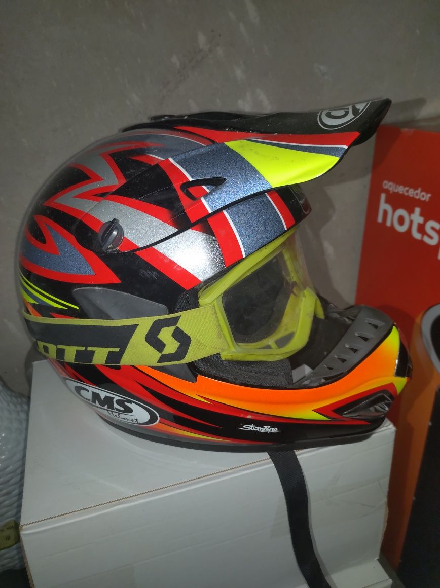 Vendo capacete CMS + óculos Scott