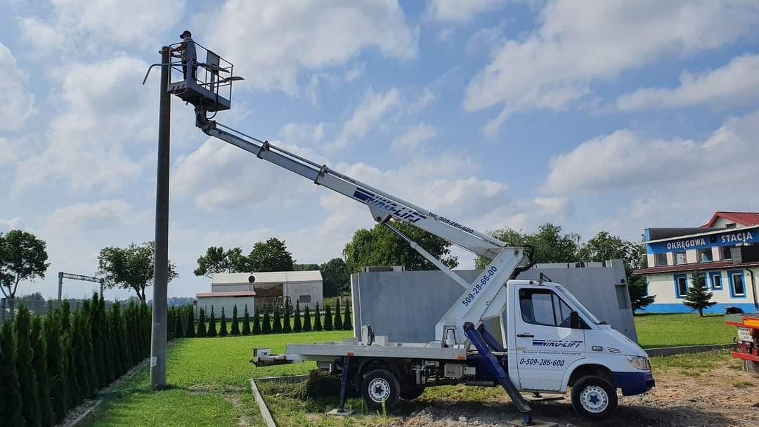 Wynajem podnośnika koszowego z operatorem 18m - zwyżka - 120zl rbh