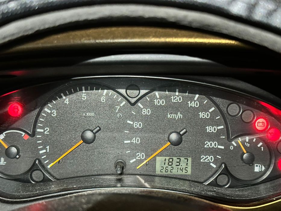 Ford focus  1.6 2000