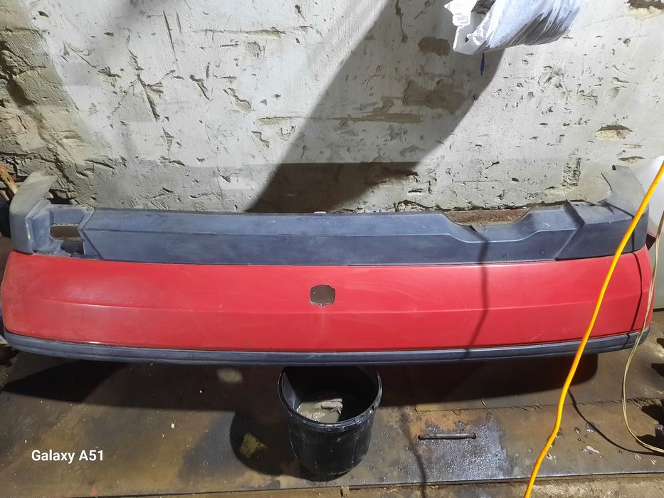 Бампер задній на Volkswagen Golf 3