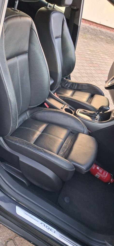 Astra J Sports Tourer 2.0cdti automat skóry navi