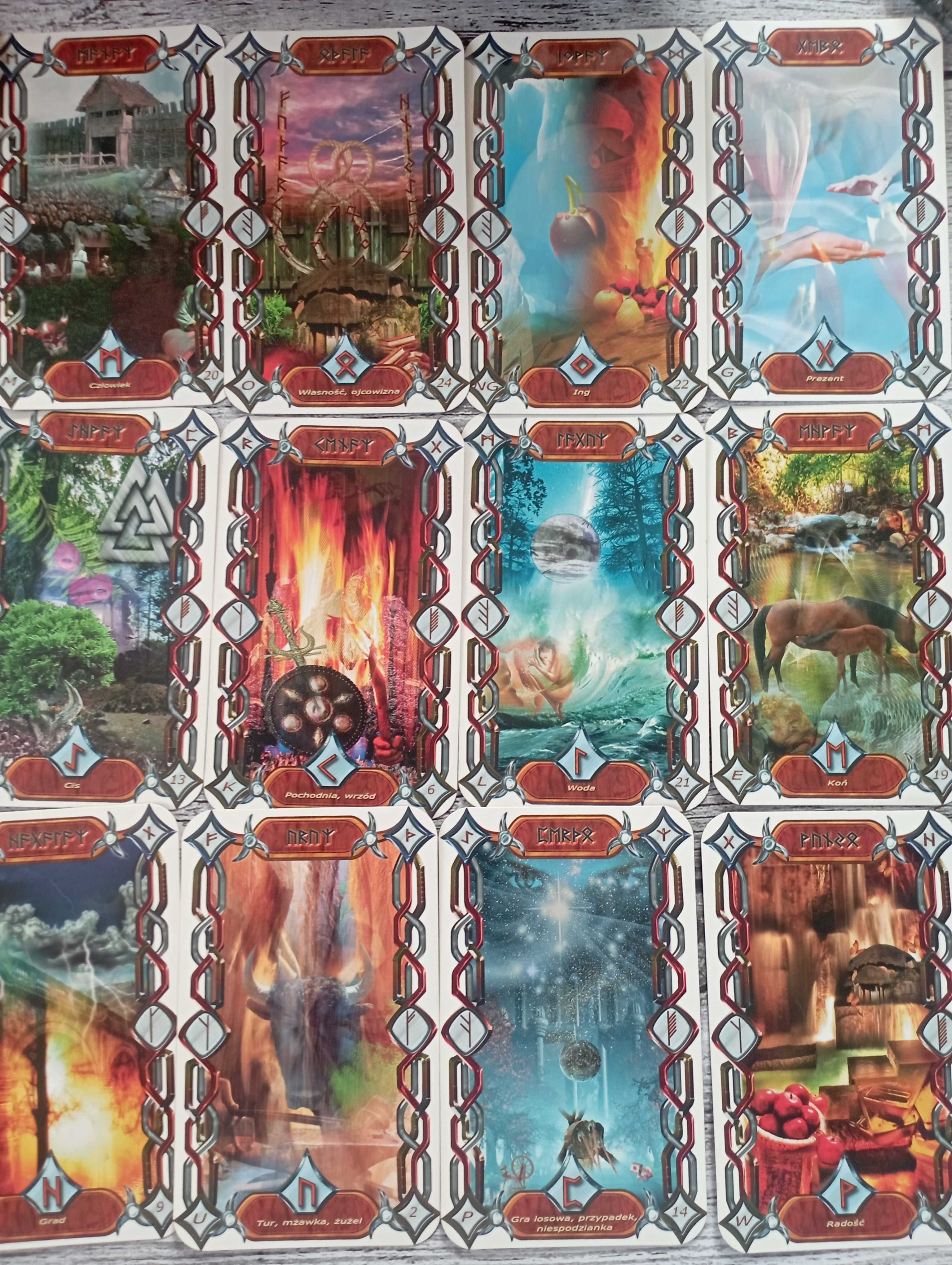 Karty runiczne Runiczna Dywinacja Dariusz Cecuda Tarot Runy Oracle