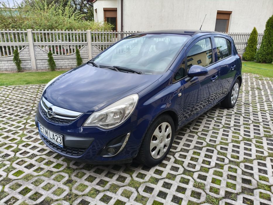 Opel Corsa 1,2 LPG 2011 rok Klima