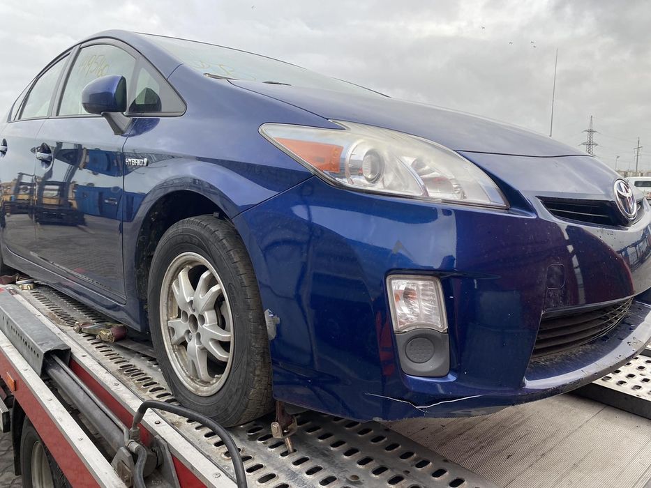 Разборка toyota prius 30/35/plug in/ 50 тойота приус 30/ 50 плагин