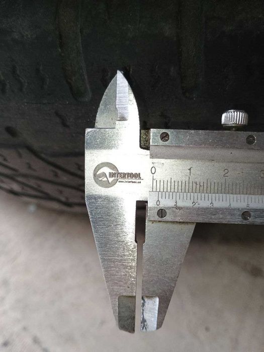 Покришки б/у _ 215/75 R16C 113/111R Tigar CargoSpeed Winter (4шт)