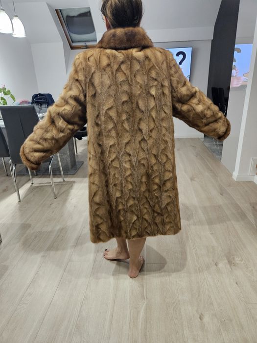 Piękne futro  z naturalnych norek