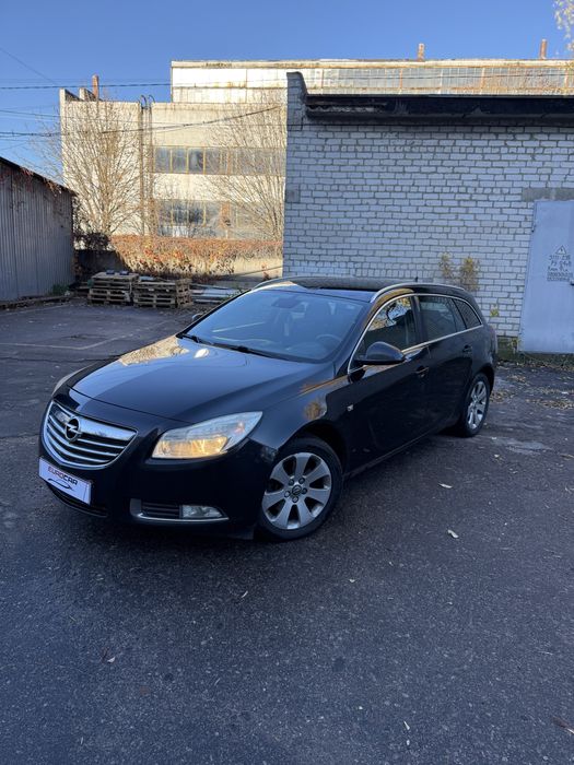 Opel INSIGNIA 2.0crdi automatick  без пробігу в UA