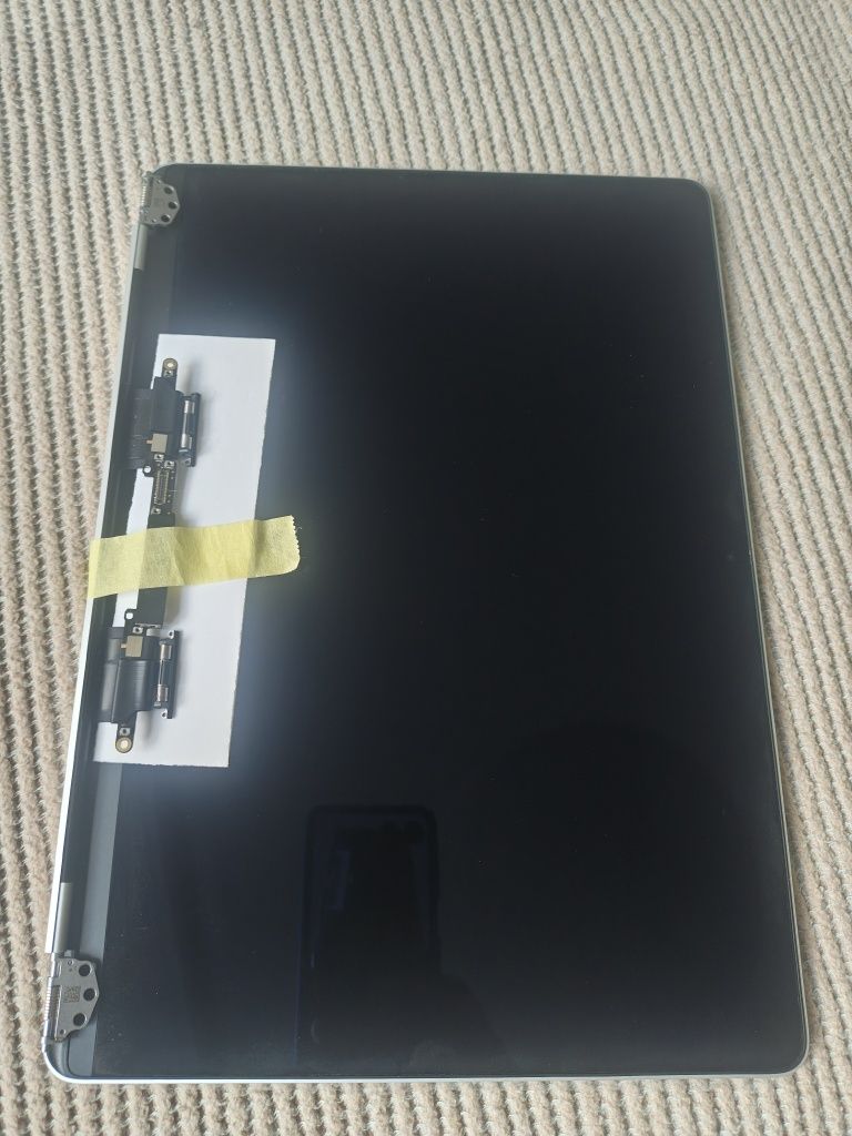 Matryca klapa MacBook pro 2251