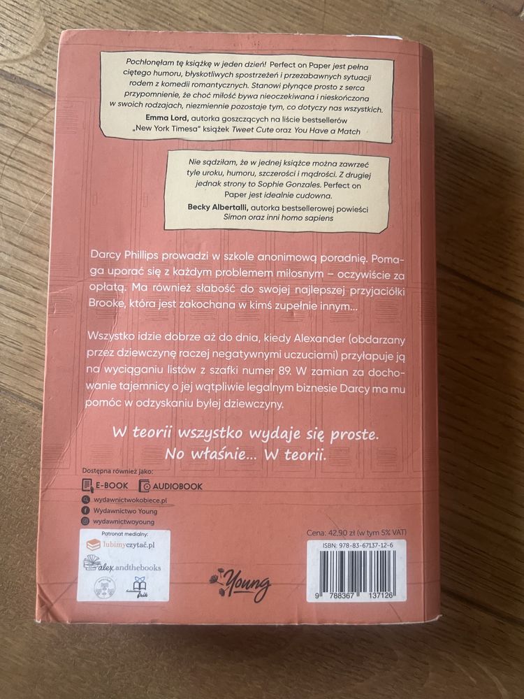 książka ,,Perfect on paper”