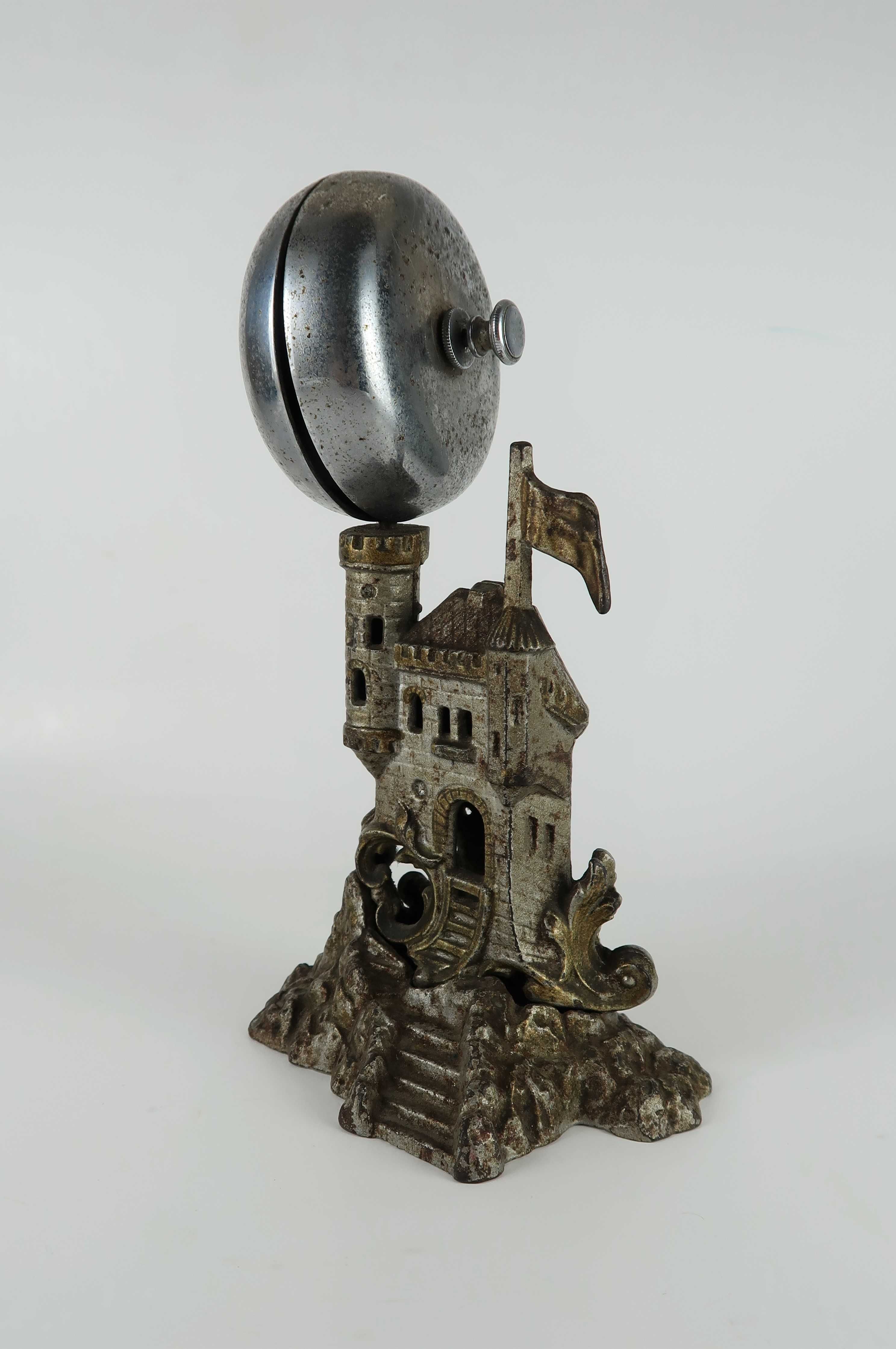 Antiga campainha de mesa - Torre