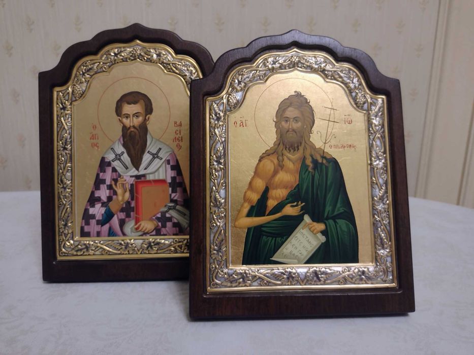 Греческие иконы  Иоанна Крестителя и Василия Великого