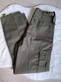Spodnie bojówki kolor khaki rozmiar 11-12 lat