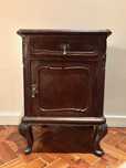 Mesa de Cabeceira Queen Anne
