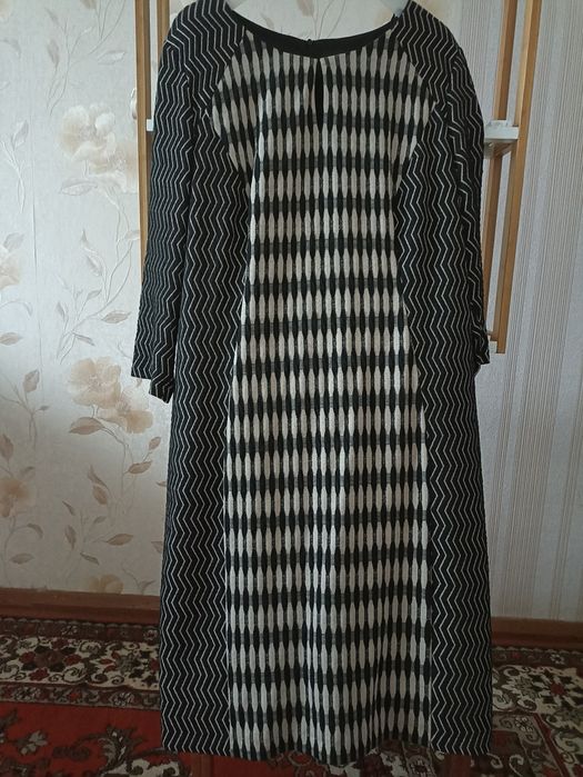 Продам нові і вживані сукні