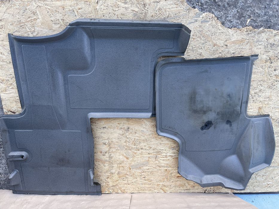 Підлога з шумкою Mercedes Speinter W906