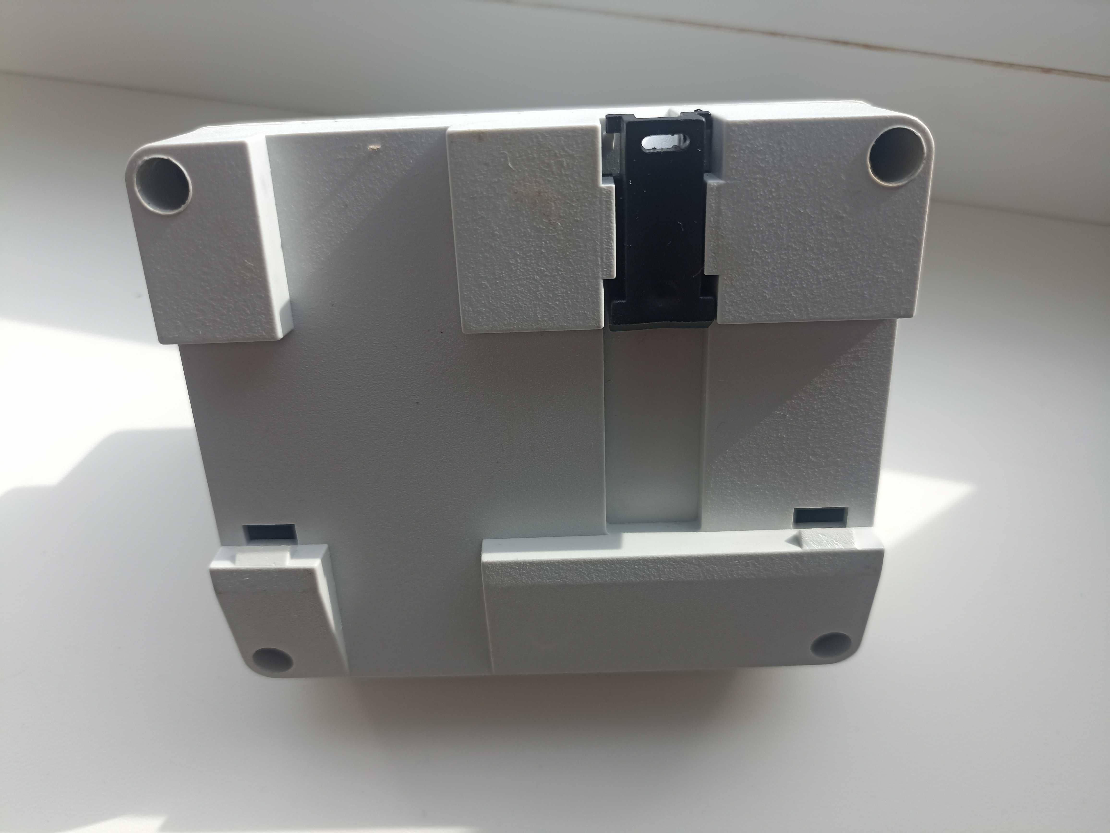 Блок Живлення на ДІН рейку , EcoSmart  DPS-220VAC/24VDC/2,8A
