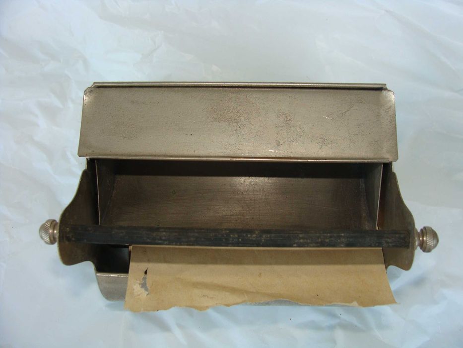 Limpa Navalhas de Barbear Antigo