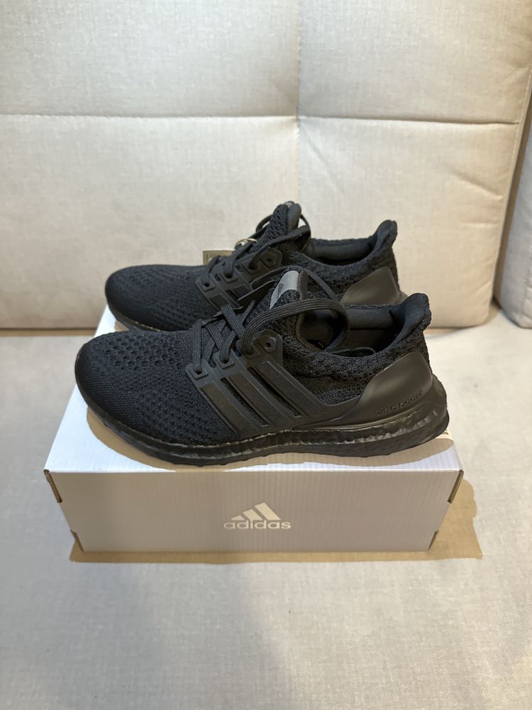 Buty sporotwe Adidas Ultraboost 5.0 Dna W r. 36 2/3