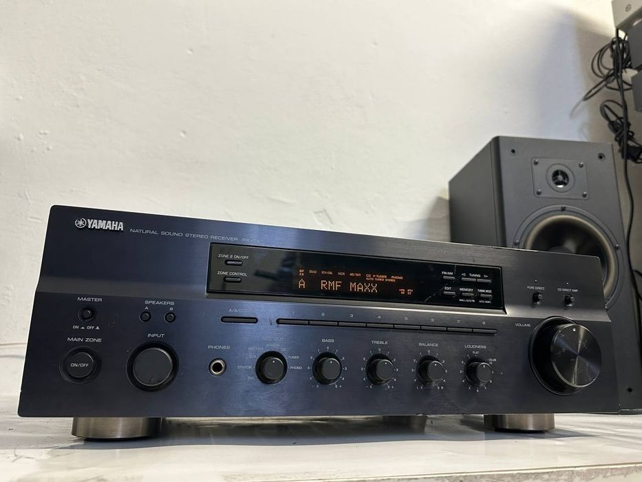 Amplituner stereo Yamaha RX-797, 2*120 Watt, CD Direct AMP