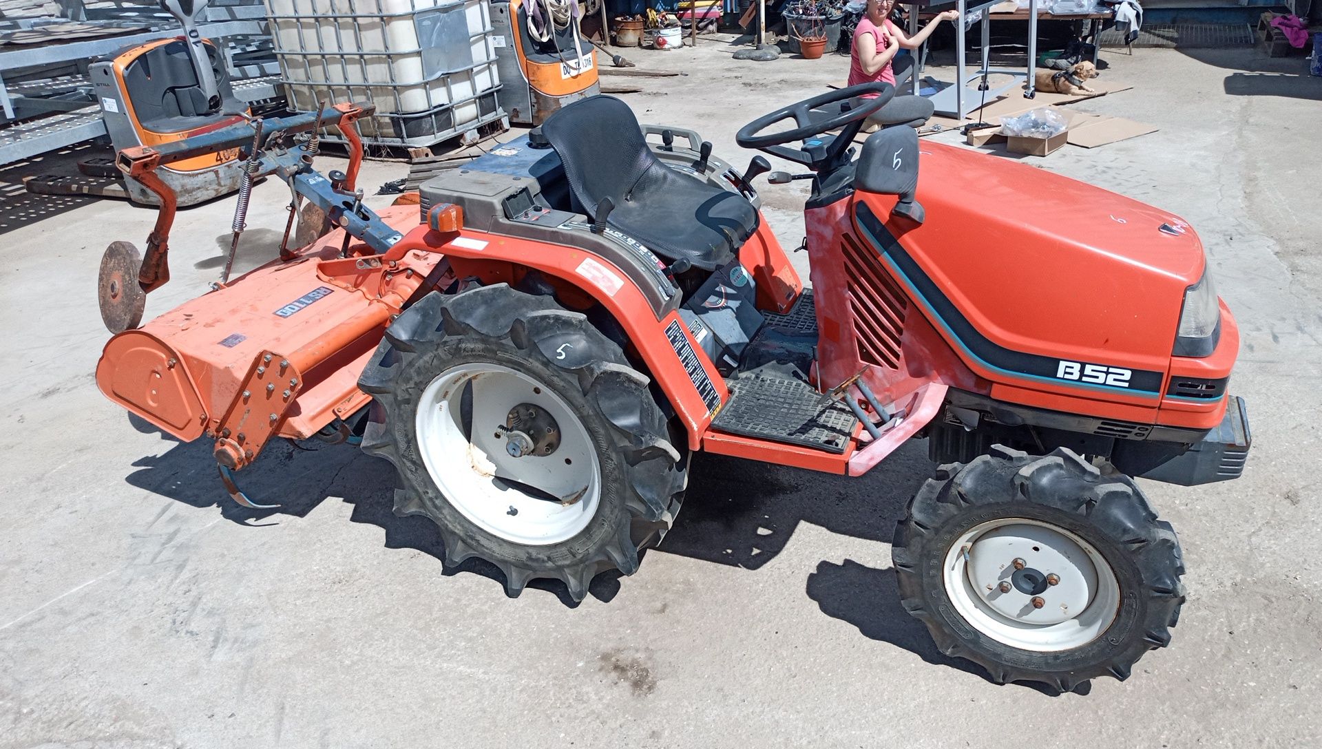 Kubota B52 prosto z Japonii z glebogryzarką zamienię za coś ciekawego
