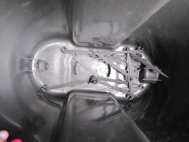 Gardena AquaBloom solarny zestaw nawadniający ze zbiornikiem wodnym