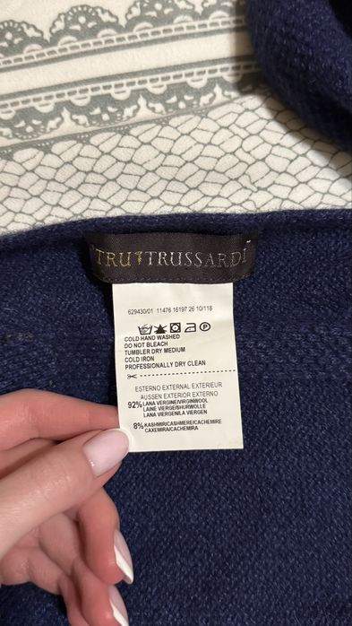 Шарф Trussardi у гарному стані