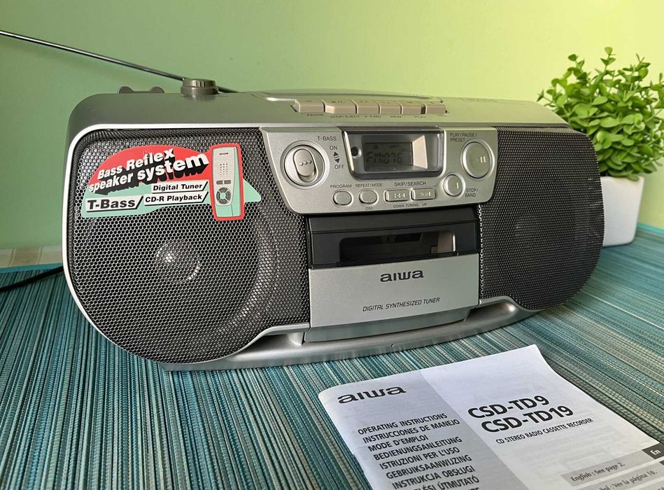 Магнітола Aiwa CSD-TD19 в дуже гарному стані! Хороший звук, T-BASS!
