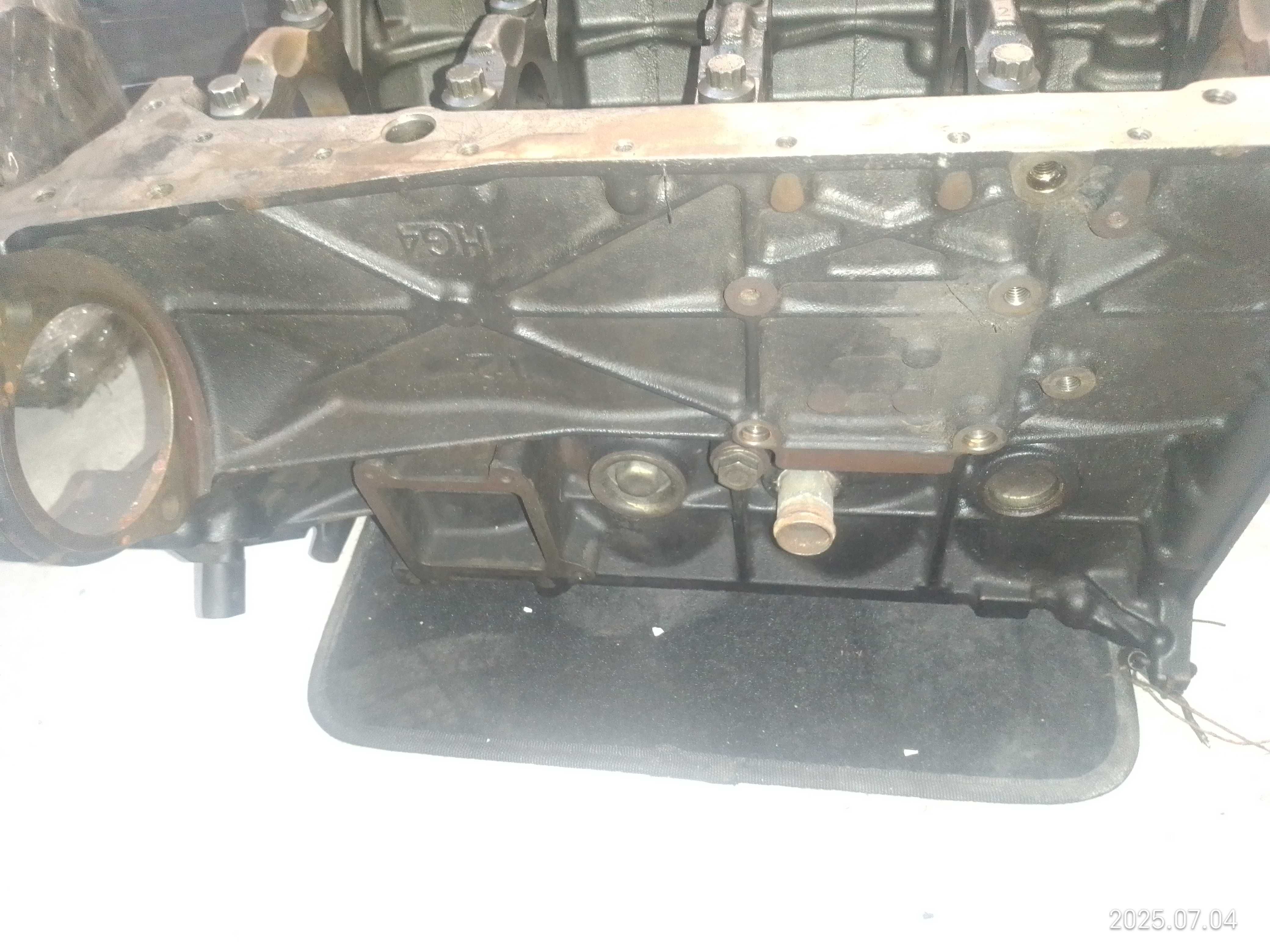 Bloco e pistoes Mercedes Vito W638 112CDI 2.2 (638.094)