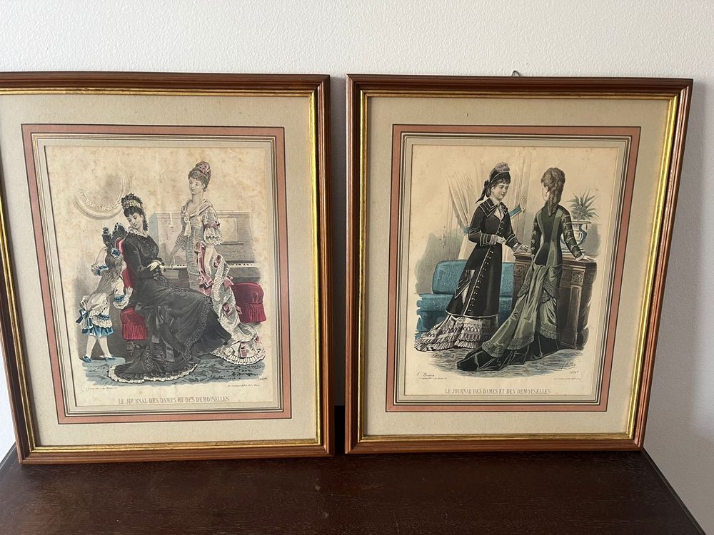 Quadros com moldura de madeira