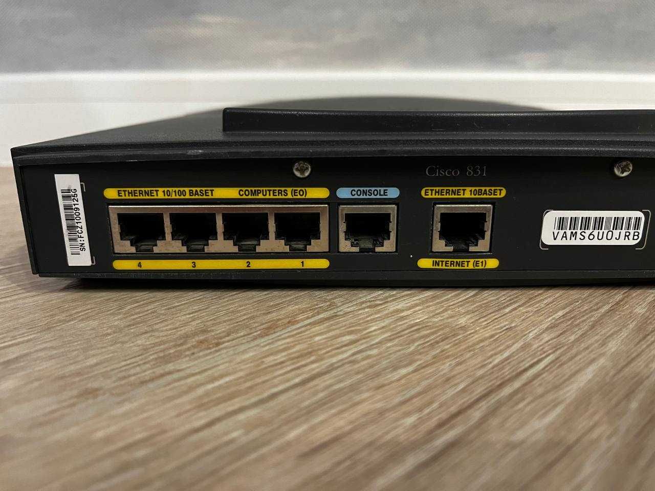 Маршрутизатор роутер Cisco 831