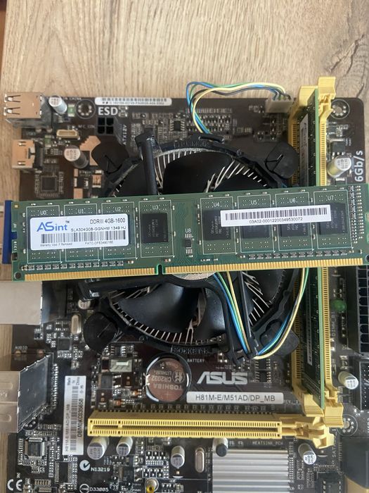 Комплект ASUS H81M-E, I5 4440