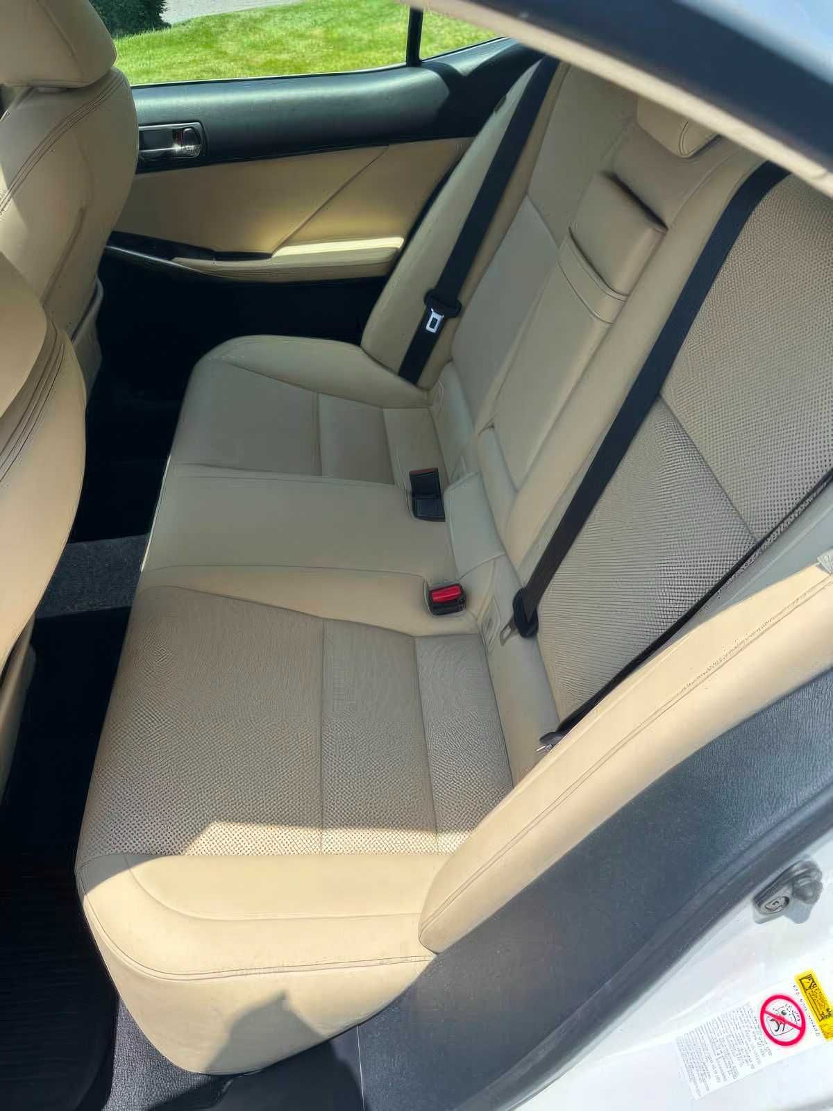 2016 Lexus IS 300