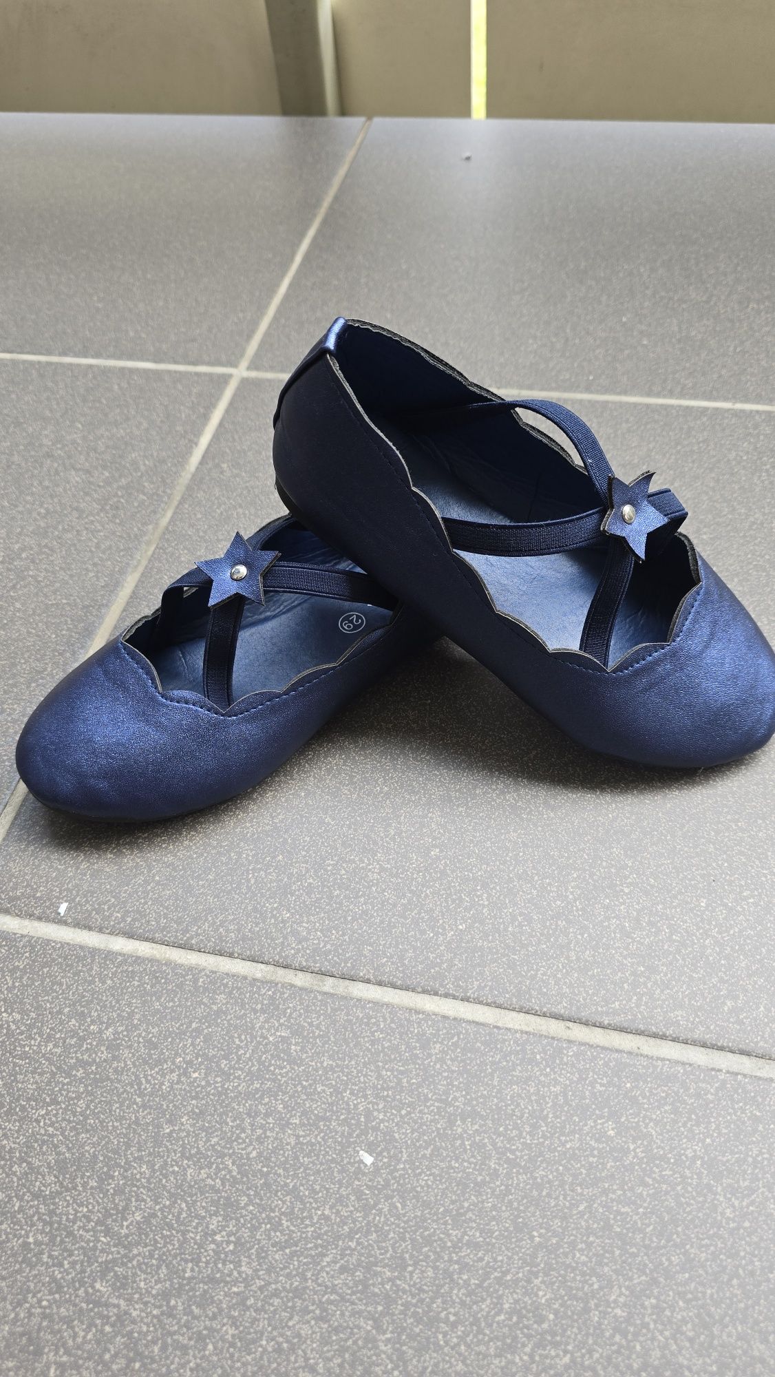 Buty ciapy, pantofle  r29  5-10-15