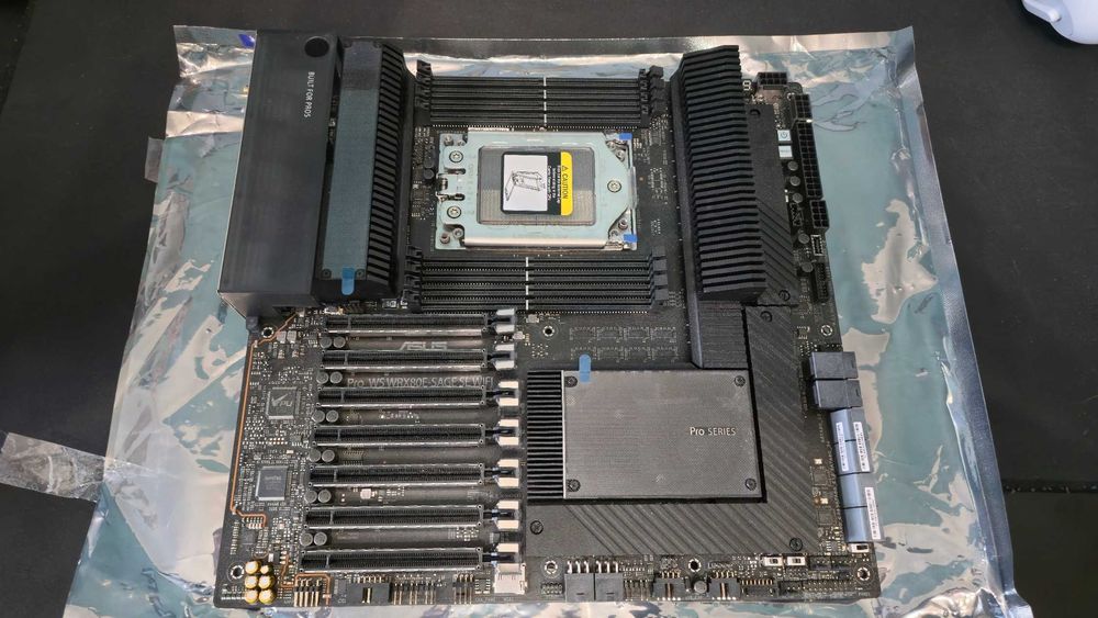 Workstation motherboard - Płyta główna Pro WS WRX 80E-SAGE SE