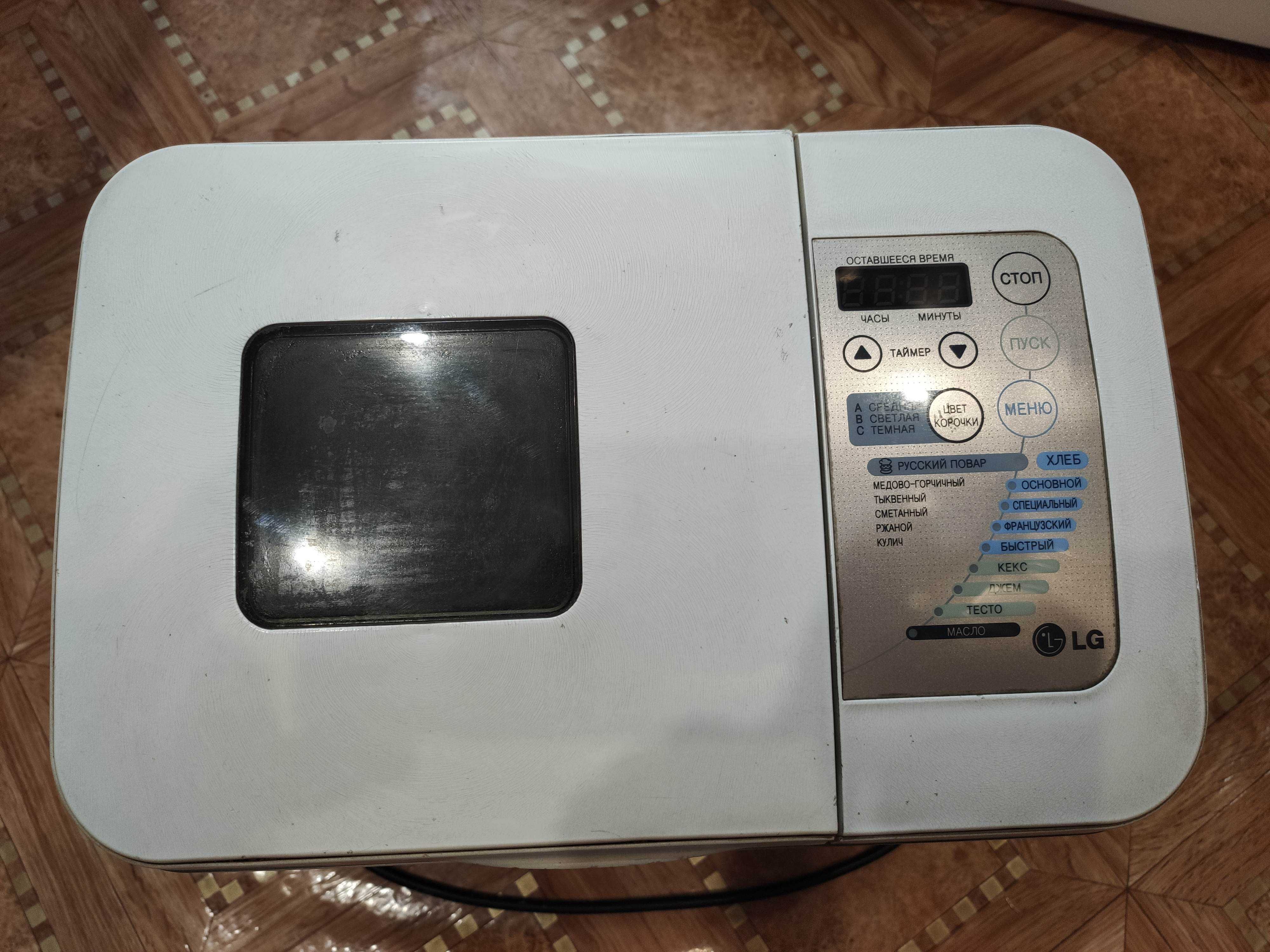 Хлібопічка LG HB-2051BCJ